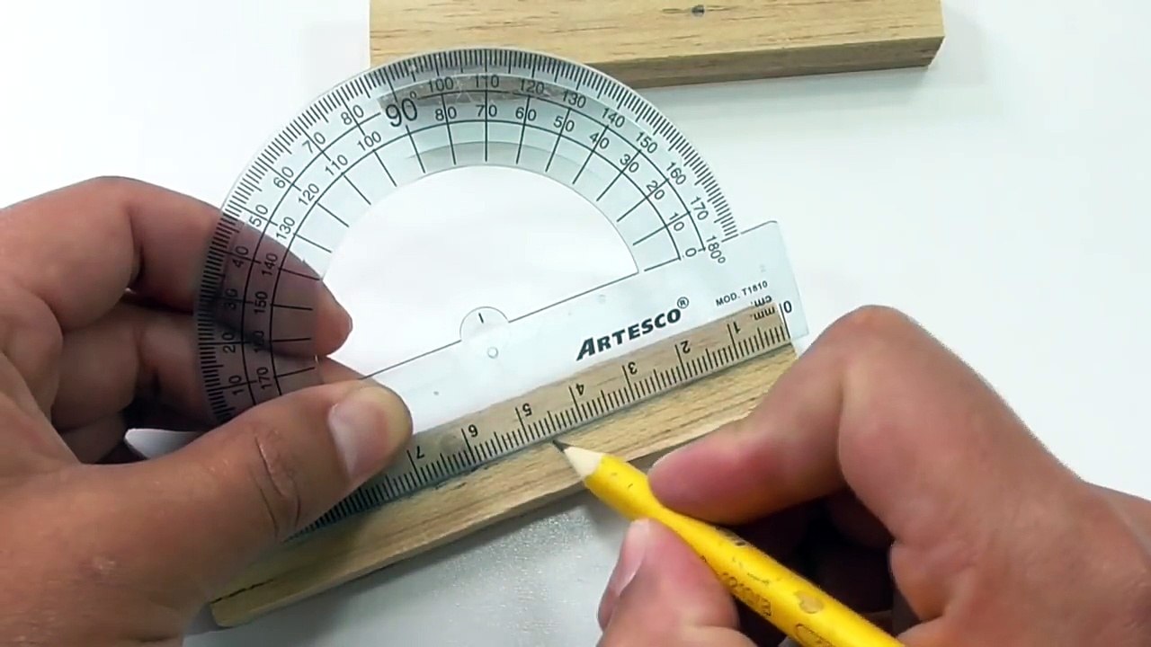 Cómo Hacer un Robot Caminante en Dos Patas (Muy fácil de hacer)