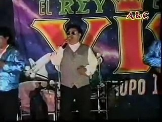 Ella se fue (En Vivo) - VICO Y SU GRUPO KARICIA (1999)