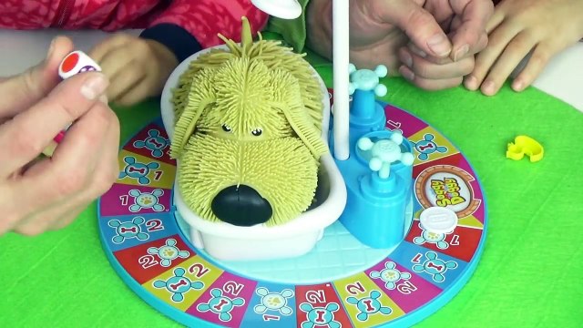 JEU FUN - ATTENTION au CHIEN qui MOUILLE ! - SOGGY DOGGY game - On Joue en famille Démo Jouets