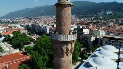 Bursa'da tarihi Ulucami'ye mahyalar böyle asıldı