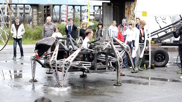Giant Spider Robot at Vancouver Maker Faire 2011