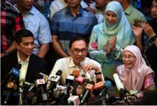 Anwar granted a full pardon