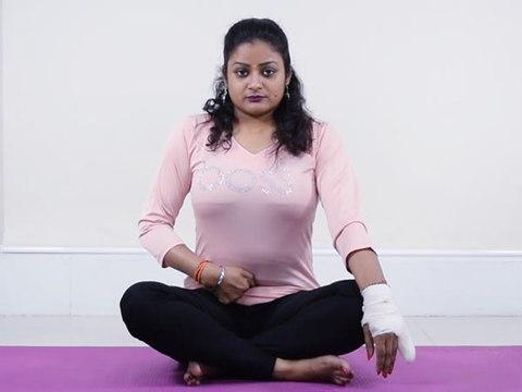 Acupressure to cure White Discharge, वाइट डिस्चार्ज की समस्या के लिए दबाएँ पेट का ये हिस्सा |Boldsky