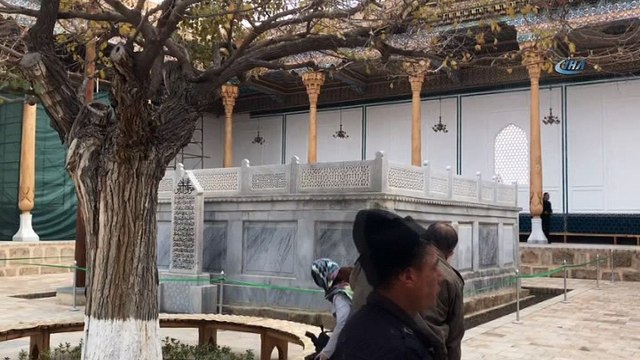 - Buhara'daki Şah'ı Nakşibend Bahattin Buhari Türbesi Restore Ediliyor- En Önemli Ziyaret Mekanlarından Olan Özbekistan'ın Buhara Şehrindeki Nakşibendiyye Külliyesi'ndeki Kalem İşleri, Çatı Örtüsü Ve Zemin İyileştirme Çalışmaları H..