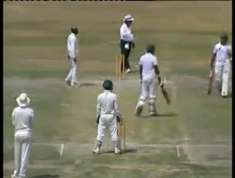 A very talented left handed batsman Ali Afzal Mughal- 20 years. Do watch some of his classy strokes in Domestic patterns trophy match. - Video Dailymo