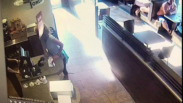 Ils n'auraient pas du refuser l'accès aux toilettes à cette femme qui va se venger