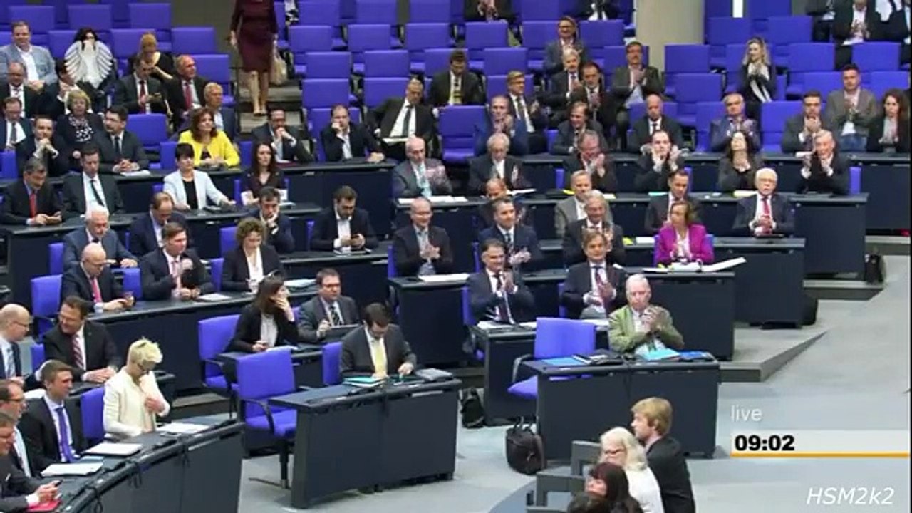 'Dieses Land wird von Idioten regiert!'  ► AfD - Dr. Alice Weidel im Bundestag