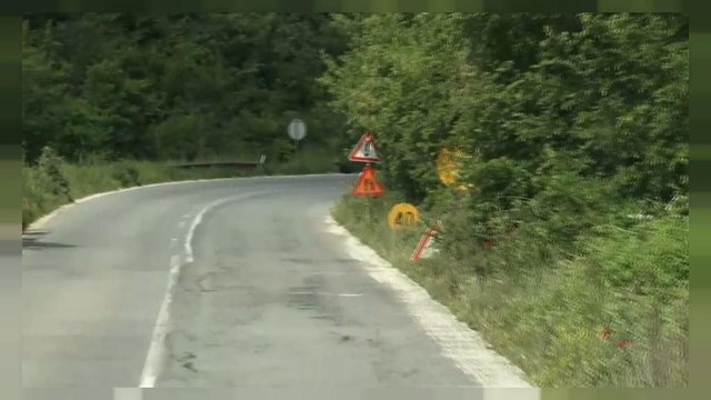 Sulle strade della Fyrom, slalom tra le buche