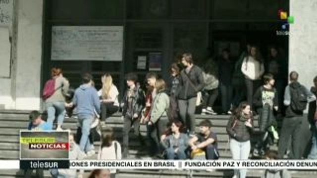 Profesores de secundaria en Uruguay realizan paros regionales
