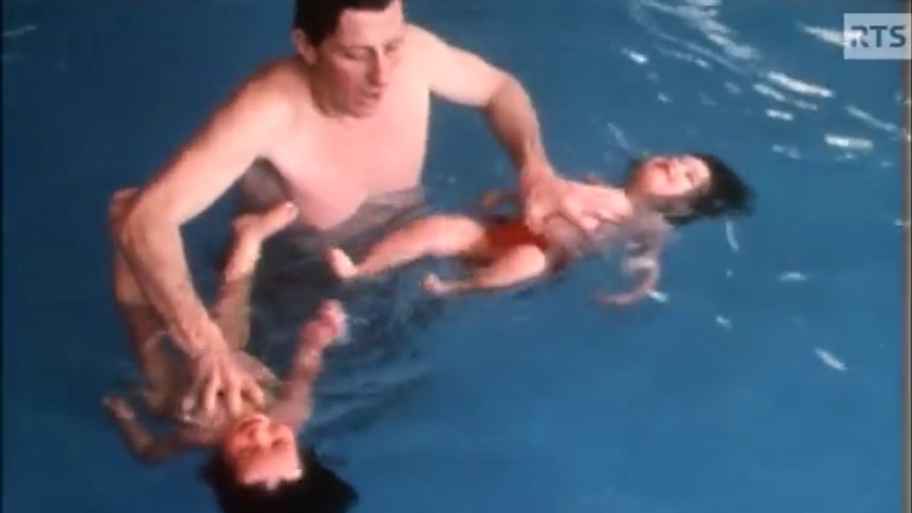Les bébés nageurs dans un reportage de 1973