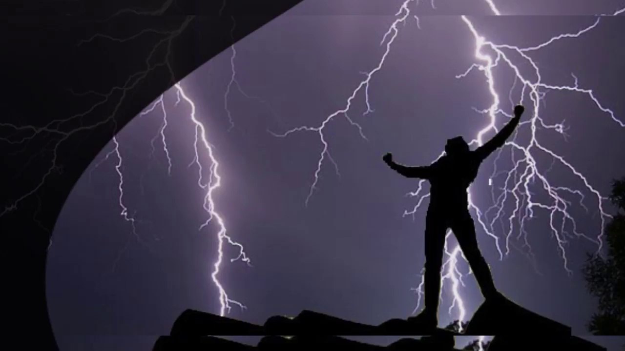 5 Kisah Orang Tersambar Petir Paling Aneh di Dunia