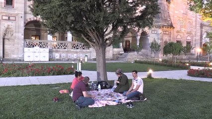 Selimiye'nin Gölgesinde İlk İftar