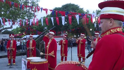 Fatih Belediyesi’nden Sultanahmet'te iftar - İSTANBUL
