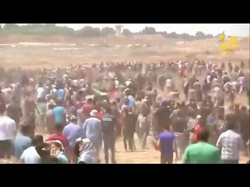 #شاهد  .. أكثر من 50 شهيد وألاف الجرحي الفلسطينيين  فى مسيرة العودة المليونية بقطاع غزة وين الملايين الشعب العربي وين  الشرف العربي وين !!!