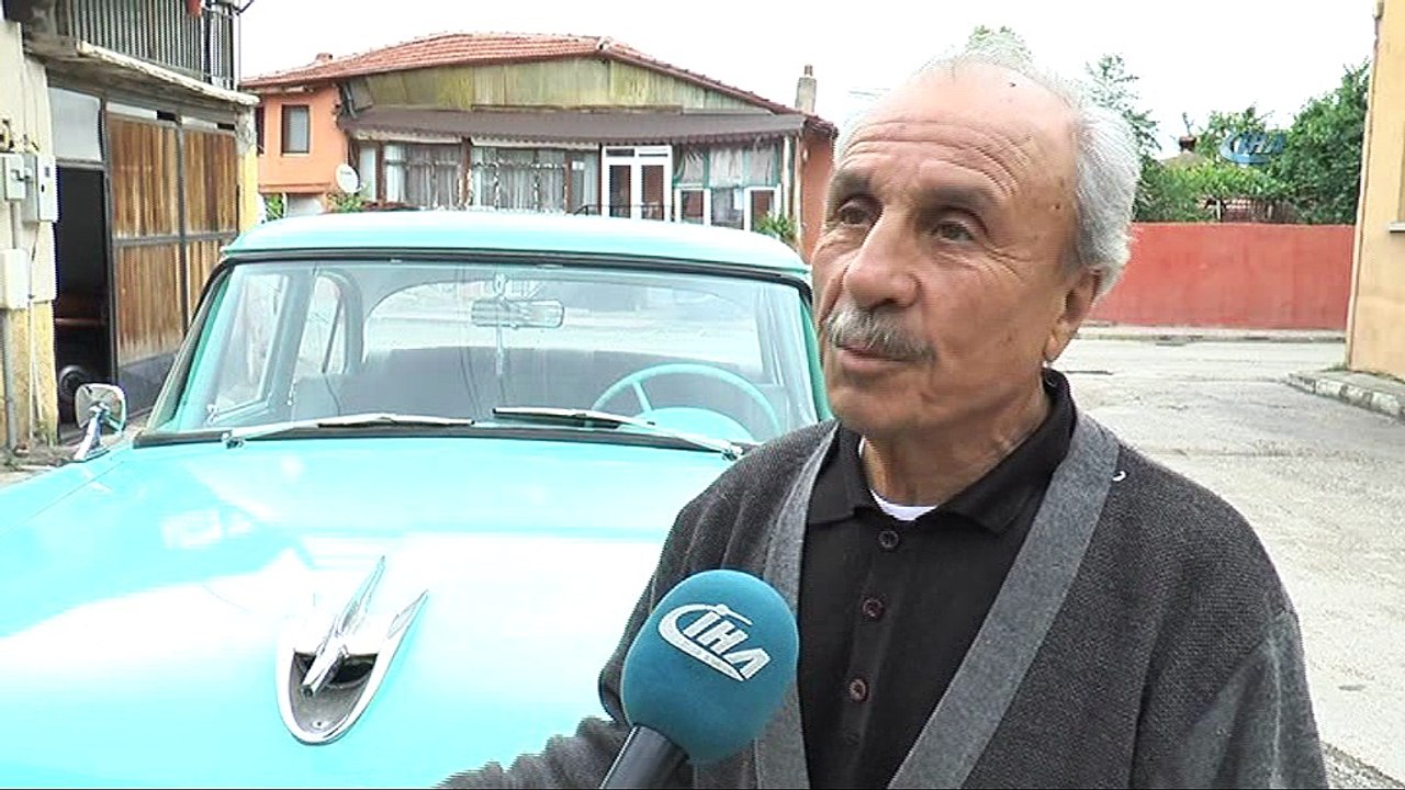 Hem ustası, hem de klasik otomobil hastası