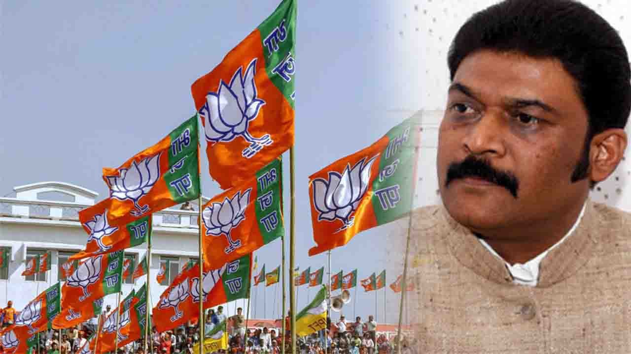 Karnataka Congress ने MLA Anand Singh के लापता होने की वजह PM Modi को बताया | वनइंडिया हिंदी