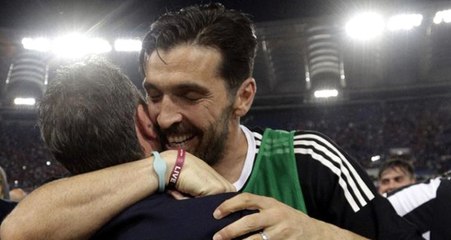 Emekli Olması Beklenen Buffon, Liverpool'la Görüşüyor