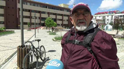 Profesörün 68 yıllık bisiklet tutkusu