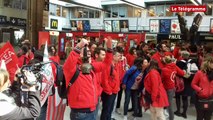 Arkéa. Arrivée des salariés à la gare Montparnasse