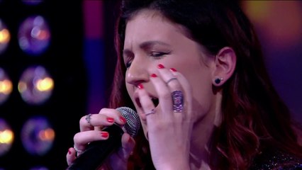 Deborah Xhako, këndon "Më fal", të Elvana Gjatës, live, në Top Show Mag!