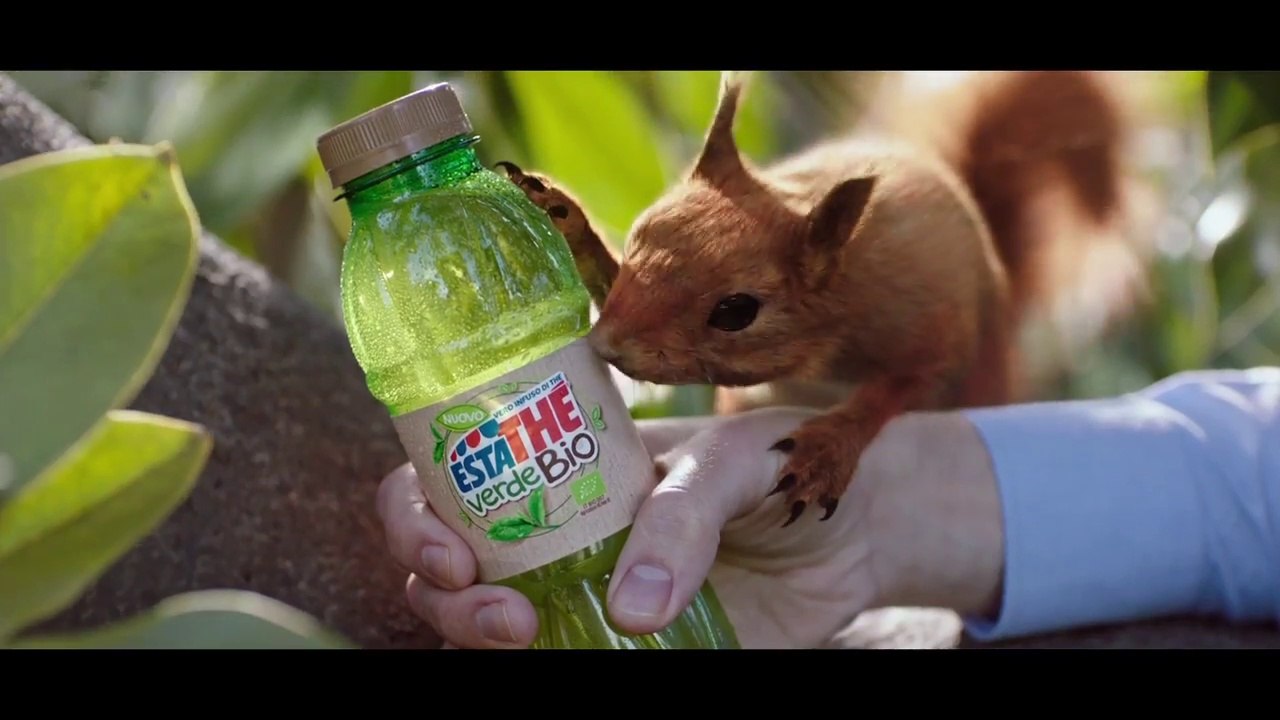 Pubblicità Estathé Verde Bio (scoiattoli) spot 2018
