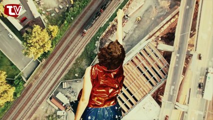 TV WOMAN #2 - Relooking de Frédéric