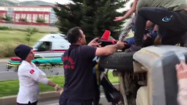 Kontrolden çıkan otomobil ağaçlara çarparak durabildi