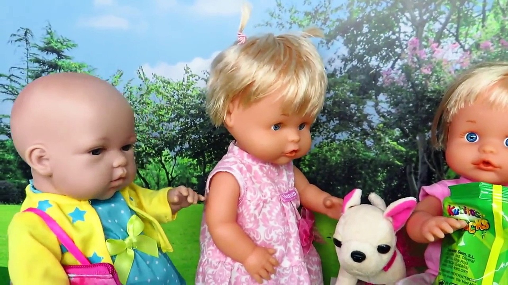 BEBÉ LUCÍA LLORANDO! Bebés Nenuco critican en la boutique Nenuco Vídeos de muñecas en - video Dailymotion