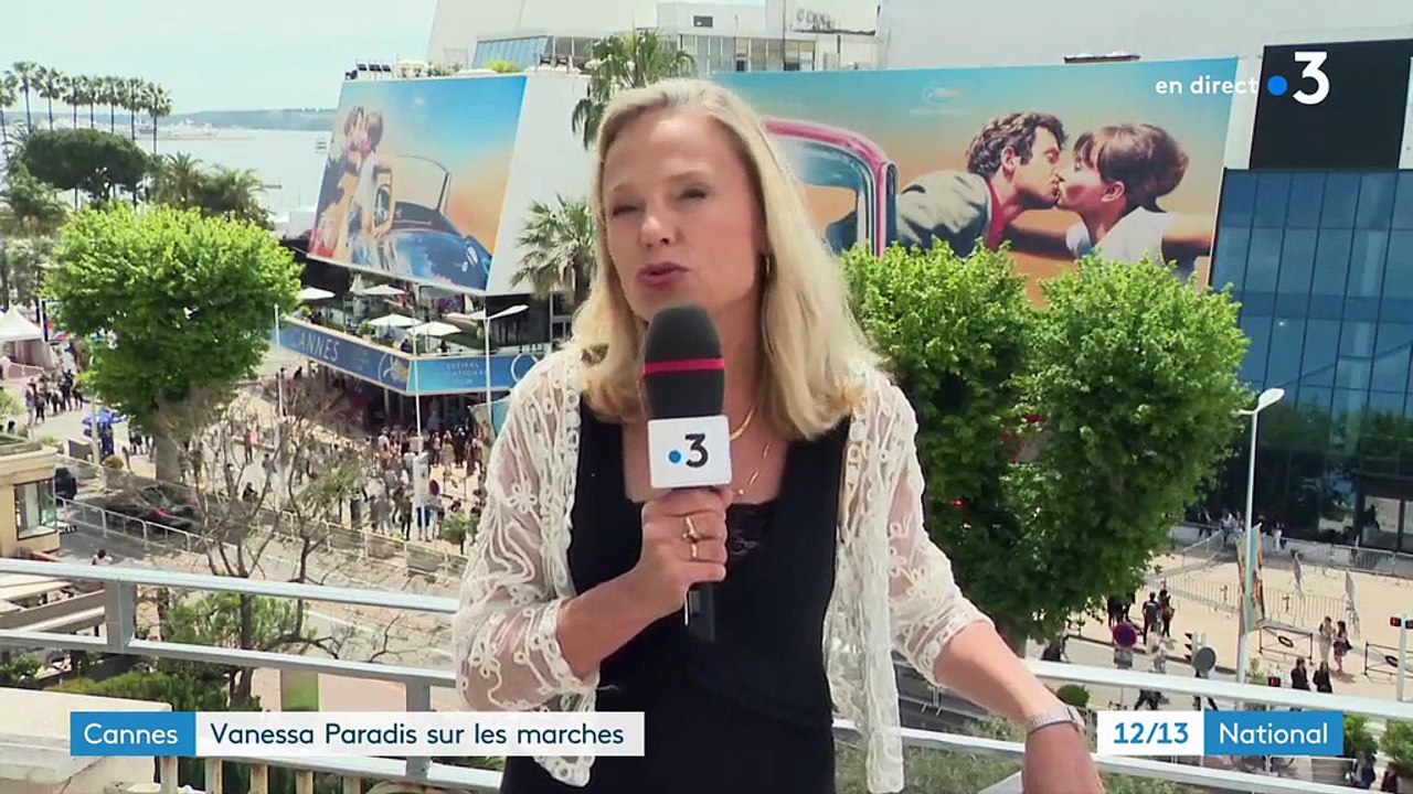 Cannes : Vanessa Paradis sur les marches