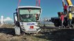 Halk otobüsü ile hafif ticari araç çarpıştı: 3 ölü, 15 yaralı - ERZİNCAN