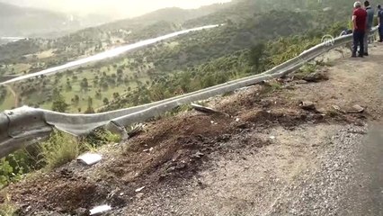 Antalya'da Kamyon Uçuruma Devrildi: 1 Ölü, 1 Yaralı