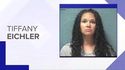 Kadın Öğretmen Öğrencisini Dersten Sonra Odasına Çağırıp İlişkiye Girdi