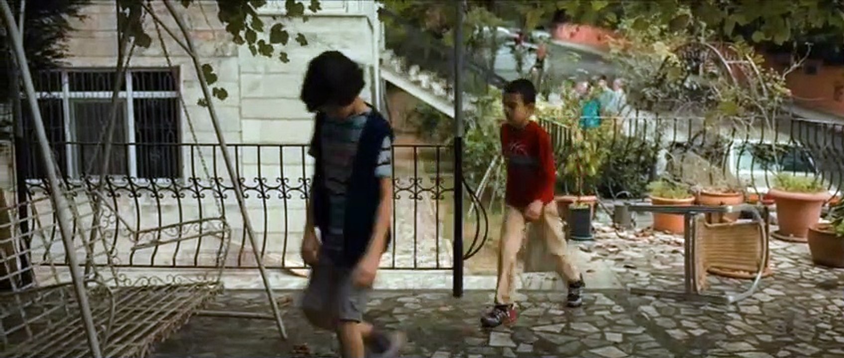 فيلم الاولاد في امانتك القسم 2 مترجم للعربية - زوروا رابط موقعنا بأسفل الفيديو