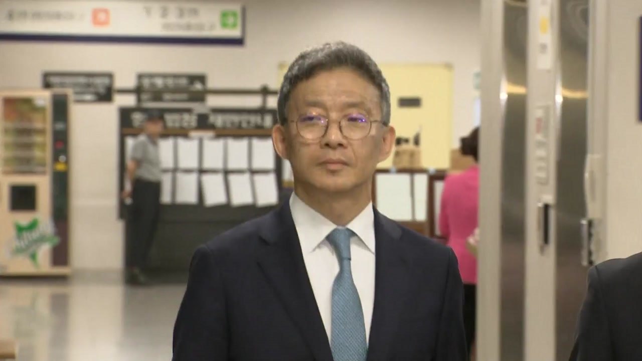 '서지현 인사보복' 안태근 "성추행 기억 없다"...혐의 부인 / YTN