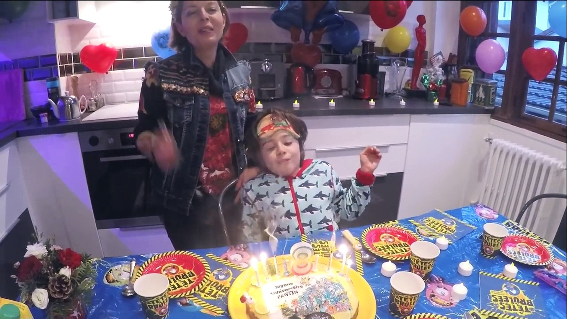 Joyeux Anniversaire Fantin 8 Ans Gateau Cadeaux D Anniversaire En Famille Demo Jouets Video Dailymotion