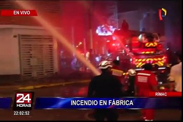 Se reporta incendio en almacén de cueros en el Rímac