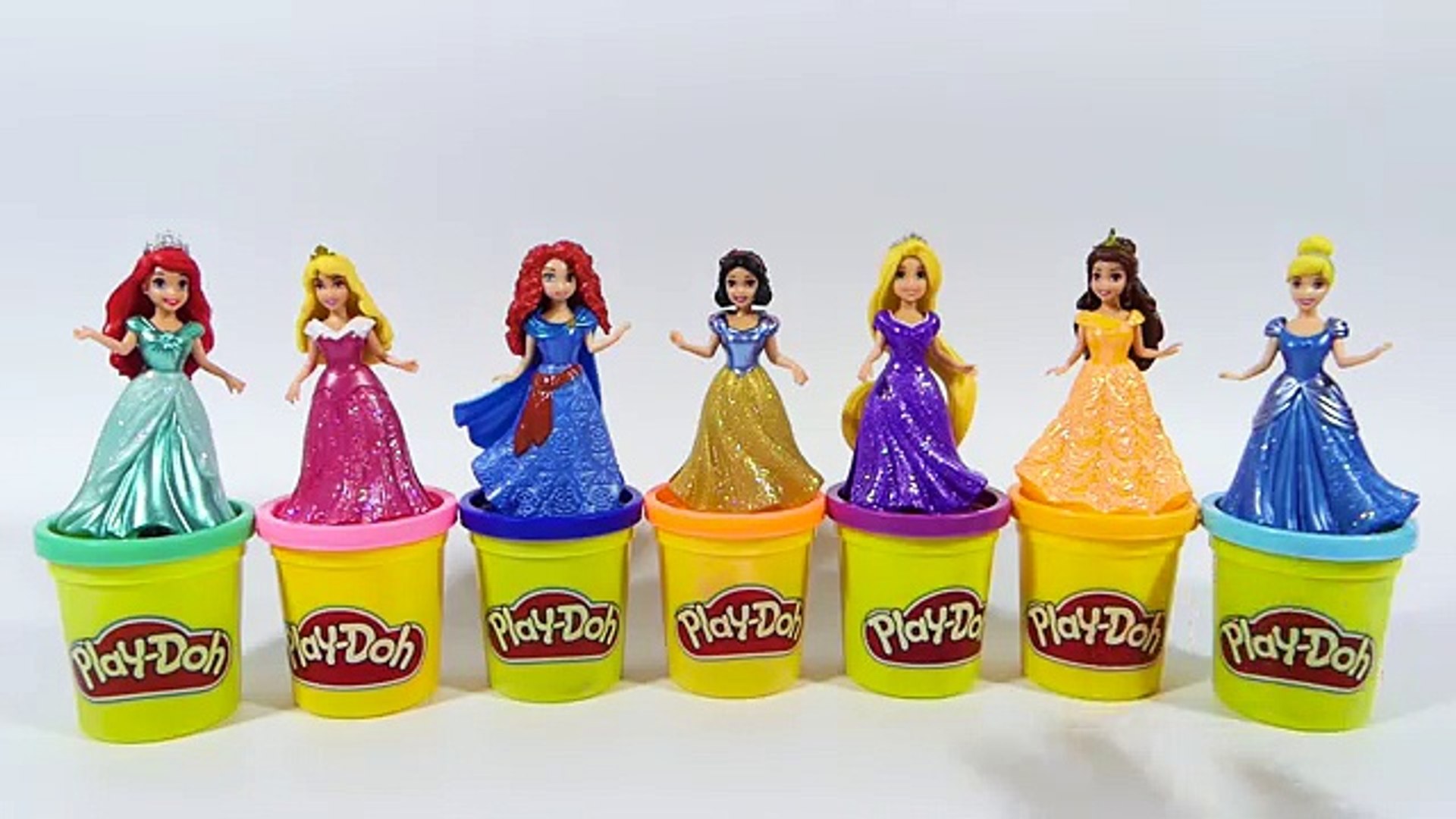 Поделки из пластилина Play-Doh: Принцессы Диснея Русалки. Наряды русалочек из Плей До