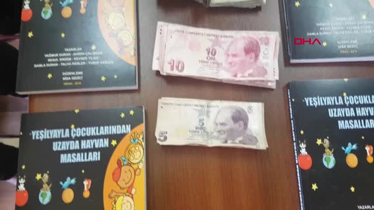 Sivas-Yazdıkları Kitabın Gelirini Mehmetçik Vakfı'na Bağışladılar-Hd