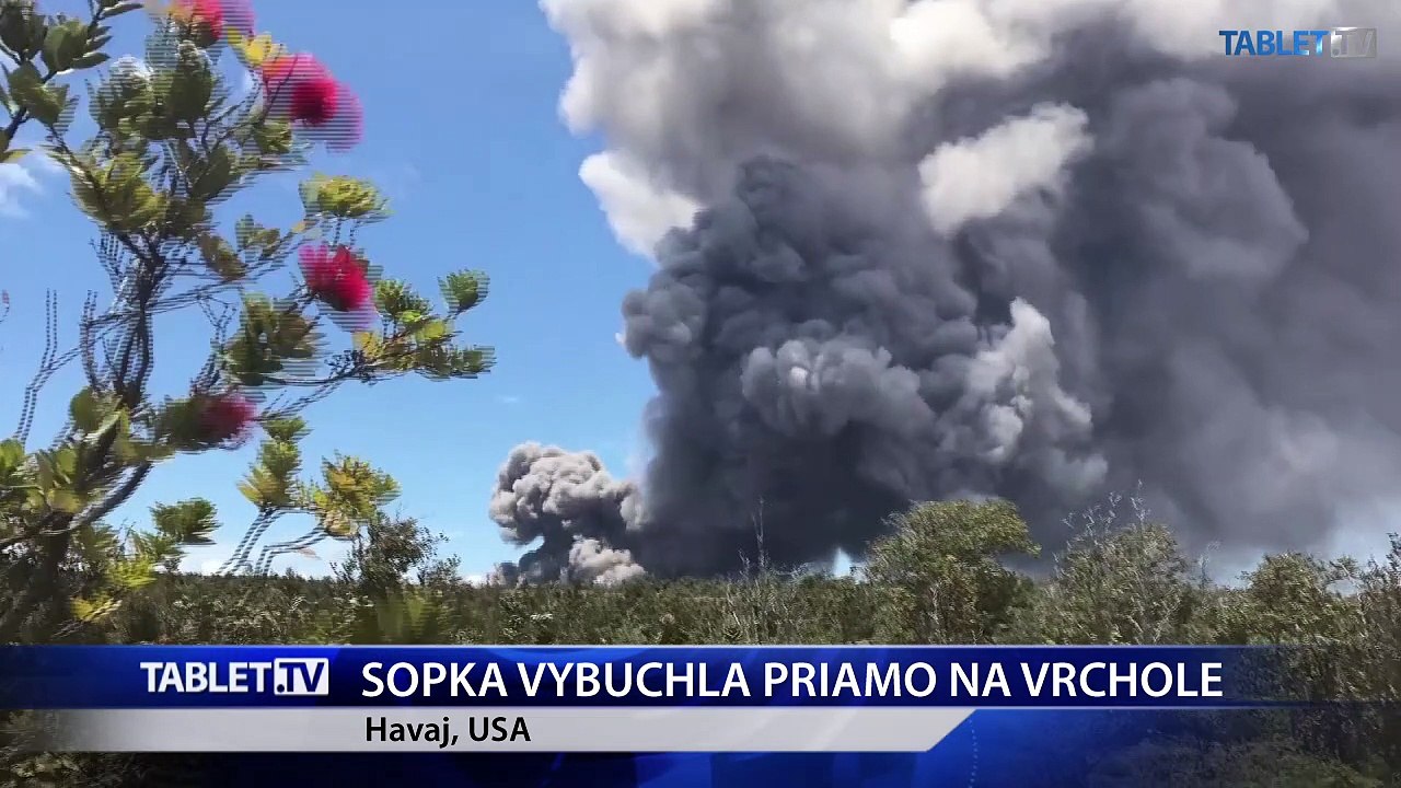 Havajská sopka vybuchla priamo na vrchole, chrlí stĺp popola