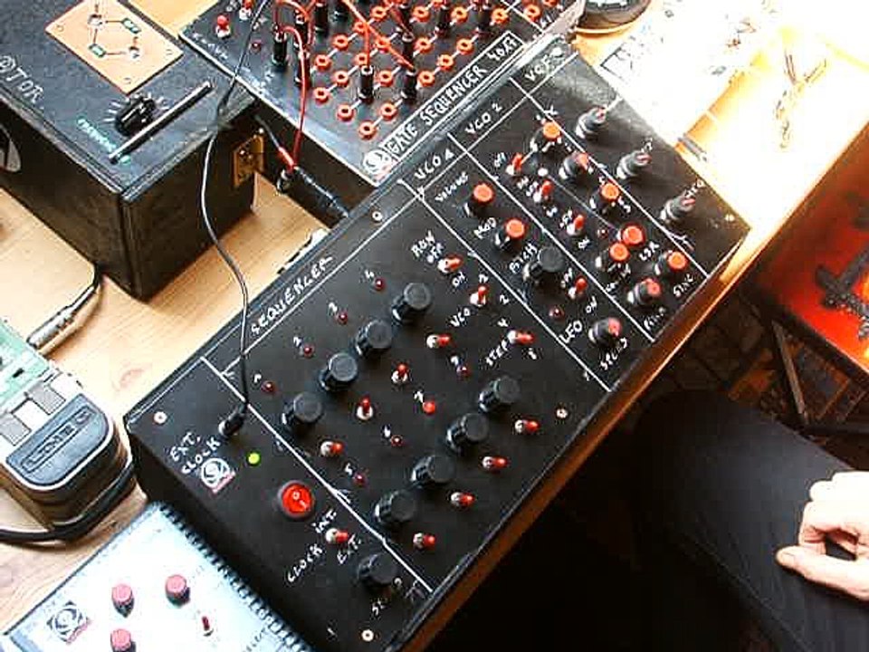 SEQUENCER 2 (alone)