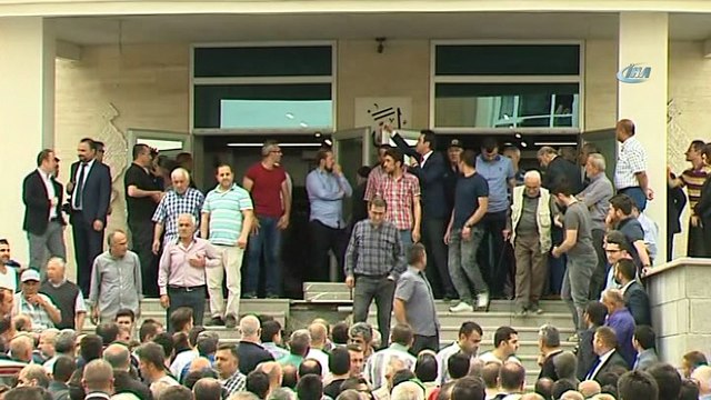 Başbakan Yıldırım, Cuma namazını Güneşevler Merkez Camii'nde kıldı