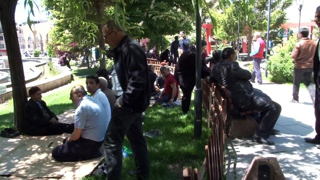 Ramazanın ilk cuma namazına yoğun ilgi