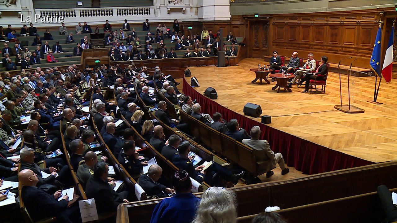 Colloque Société civile et communauté militaire : défendre ensemble les valeurs de la France