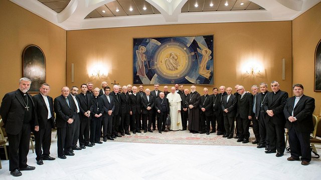 Chilean bishops in mass resignation offer to Pope