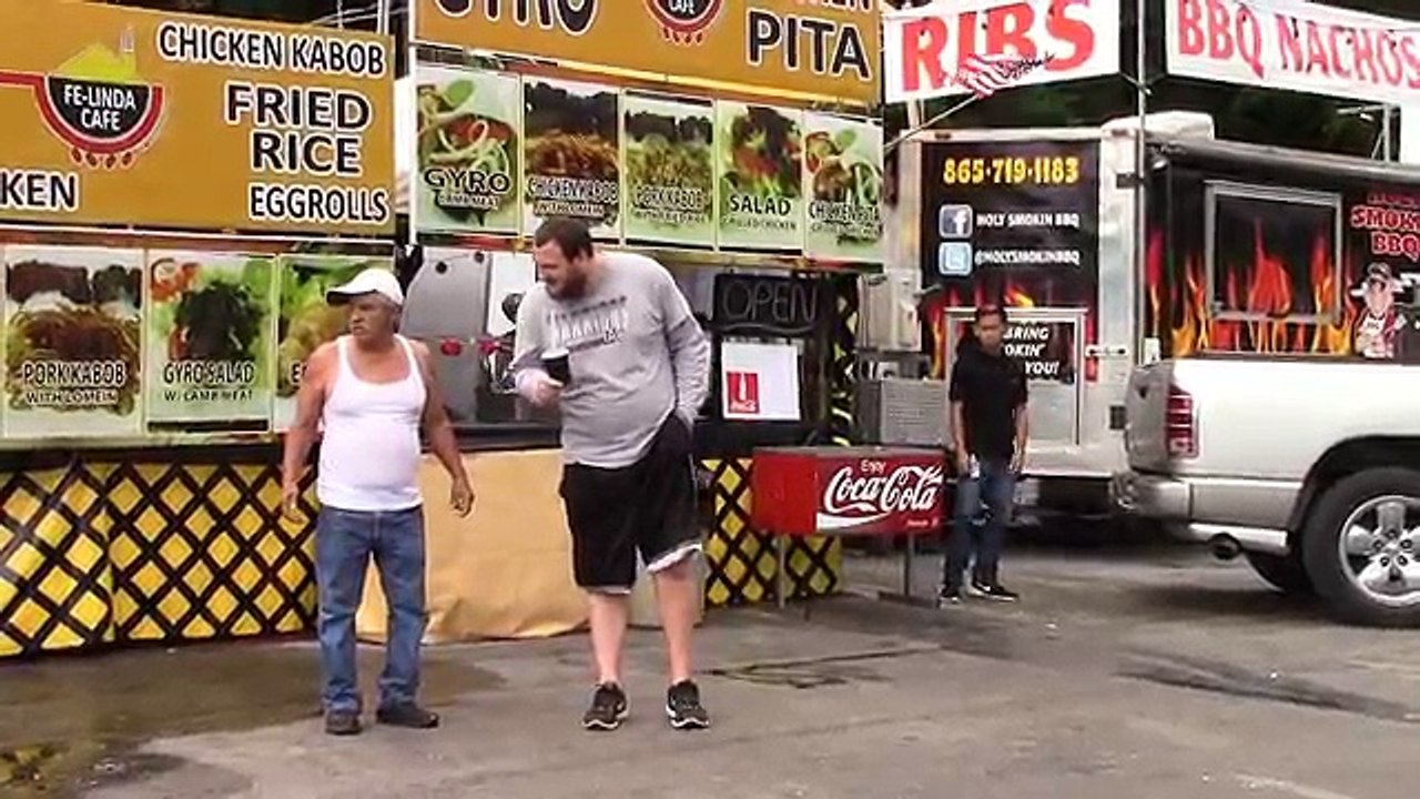 Farting on a cop! Sharter WET Farts! Flatulence Friday EP 29!fart sounds Farted on a cop! I pooped!