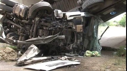Ankara'da Köprü Boşluğuna Uçan Tırın Sürücüsü Hayatını Kaybetti