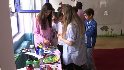 Üniversite öğrencileri okulların onarımında çalışıyor - SAMSUN