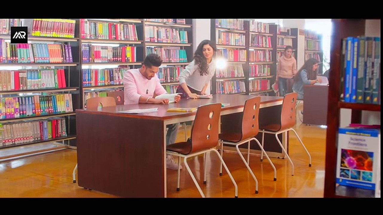 MAINE TUJHKO DEKHA - (Golmaal Again) - Cute Love Story - Latest Hindi Video song - YouTube