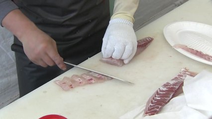 충남 서천에 가면 저렴한 자연산 광어가 '풍성' / YTN