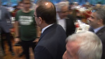 Başbakan Yardımcısı Hakan Çavuşoğlu,  MÜSİAD’ın iftar yemeğinde konuştu